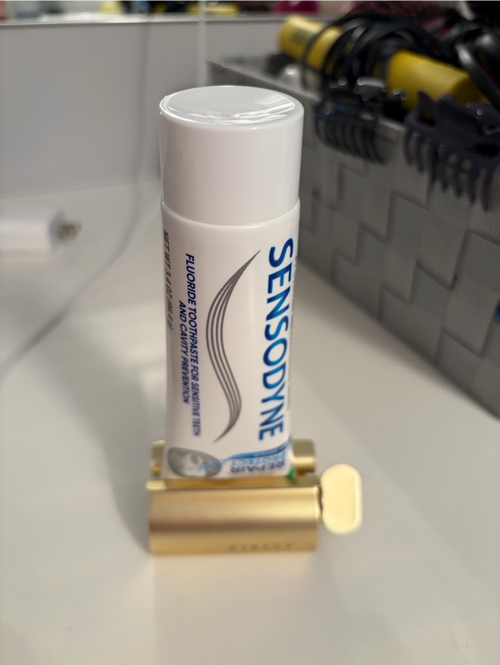 XYKEEY Toothpaste Squeezer–